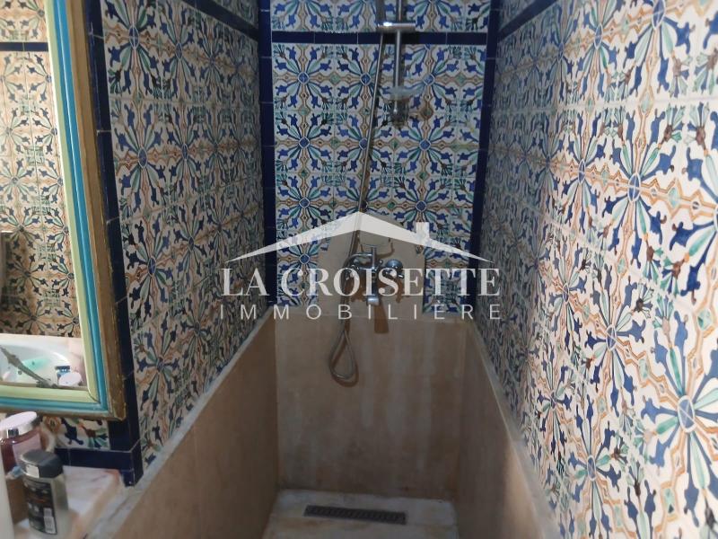 Villa S+4 avec piscine et jardin à La Marsa